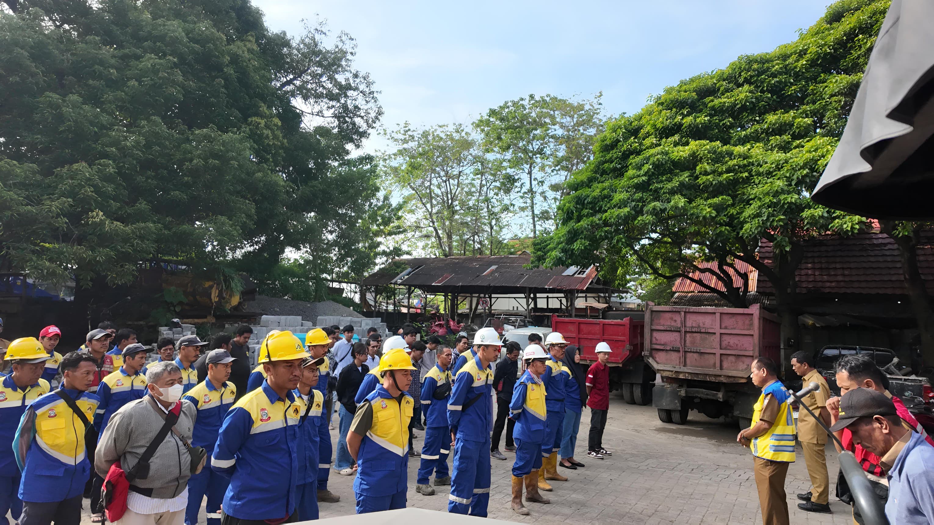 Darling SE Instruksikan Pengawas Laporkan Jalan Berlubang, Satgas Siap Tindaklanjuti